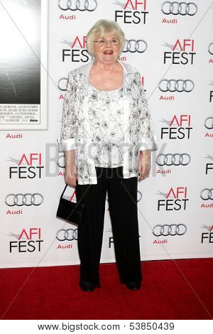 LOS ANGELES - NOV 11:  June Squibb at the 