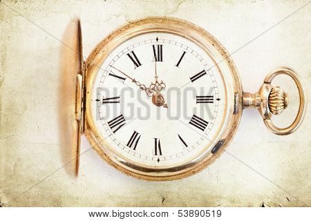 Close up of a retro clock and time is 12 o'clock