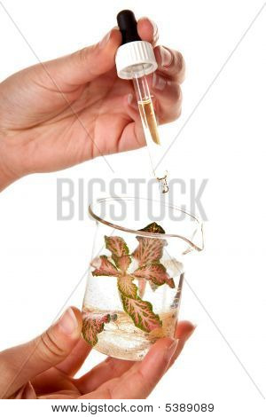 Odstranění tekutiny v laboratoři