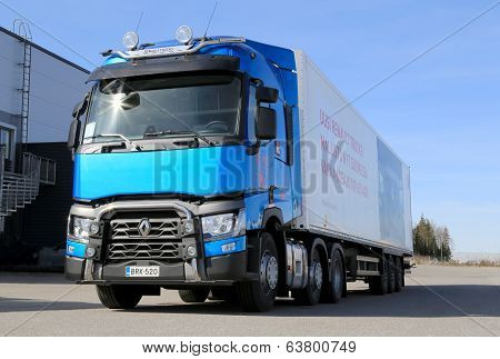 Blue Renault T460 Truck For Long Haul