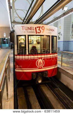 Tunnel