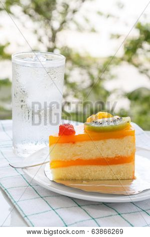 Orange Cake And Slice Kiwi Fruit
