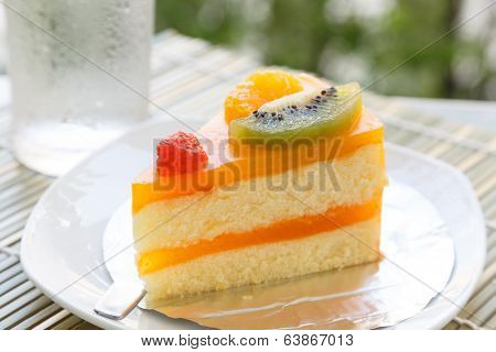 Orange Cake And Slice Kiwi Fruit