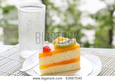 Orange Cake And Slice Kiwi Fruit