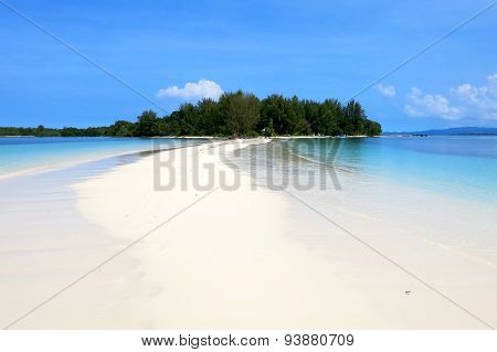 dodola, Maluku, Halmahera, Indonesien