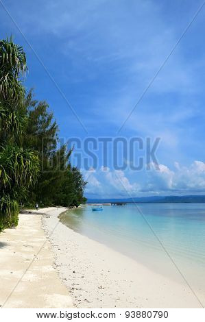 dodola, Maluku, Halmahera, Indonesien
