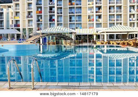 Freibad in Luxus-hotel