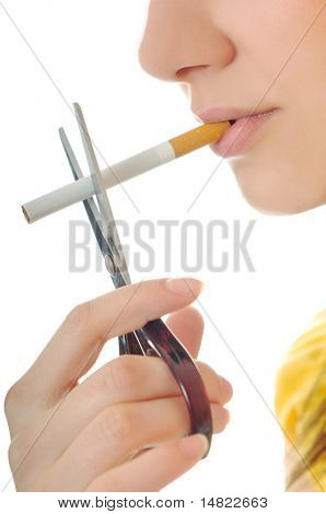 Beyaz durdurmak sigara sigarasından izole kadın