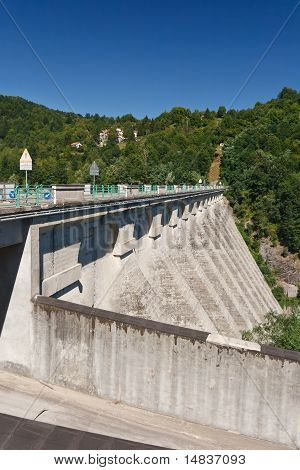 Dam Lake