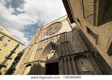 Barcelona (Catalunya Spain): facade of Santa Maria del Pi gothic church