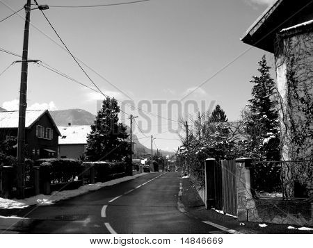 Ulicy z widokiem na Alpy w Annemasse, Francja