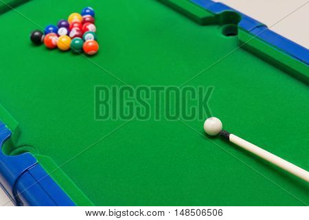a small snooker toy set for children