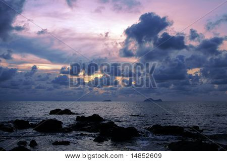 Havet solnedgång. Borneo.