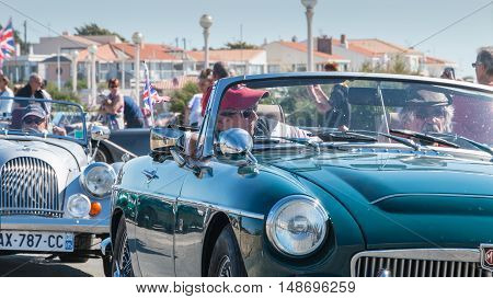 Parade Of Beautiful Old English Cars