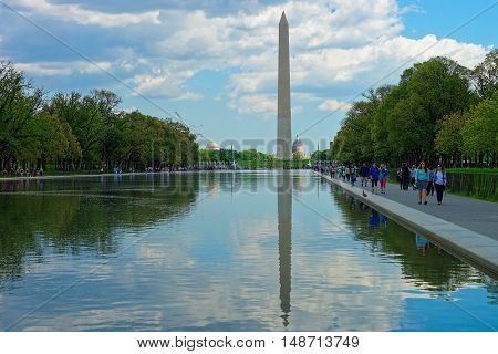 Washington Monument During A Beautiful And Sunny Day