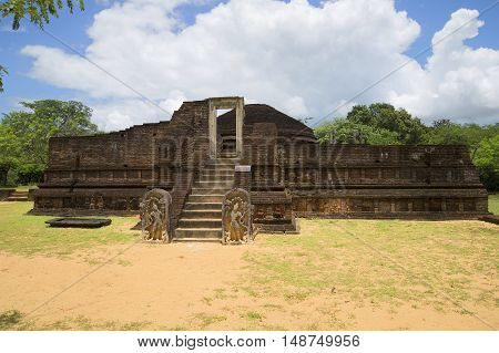 On the ruins of an ancient temple Manik Vehera. Polonnaruwa, Sri Lanka