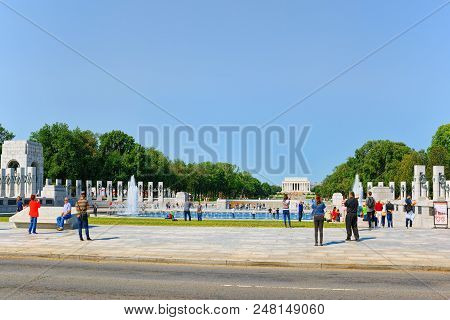 Washington, Usa, Monument National World War Ii Memorial.