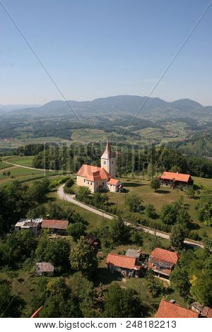 KOMOR ZACRETSKI - JULY 06: Chapel of Saint Vitus in Komor Zacretski, Croatia on July 06, 2007.