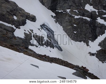 Beautiful Early Spring Skitouring In Otztal Alps