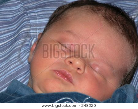Baby sover 001