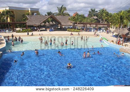 Mexico, Riviera Maya, Iberostar Paraiso Lindo Hotel, 07/12/2015