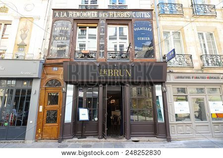 Paris, France-june 30, 2018 : Restaurant Le Brun Located In The Heart Of Paris, Close To The Halles 