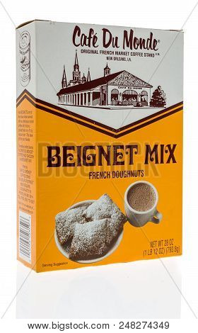 Winneconne, Wi - 1 July 2018: A Box Of Cage Du Monde Beignet Mix French Donuts On An Isolated Backgr