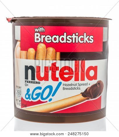 Winneconne, Wi - 1 July 2018: A Package Of Nutella With Breadksticks To Enjoy On The Go On An Isolat