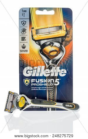 Winneconne, Wi - 4 July 2018: A Package Of Gillette Fusion Proshield 5 Shaving Razor On An Isolated 
