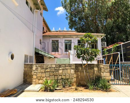 Rishon Le Zion, Israel -  June 18, 2018: Rothschild Street In The Center Of Rishon Le Zion, Israel