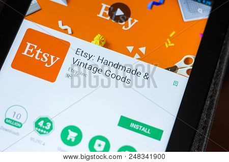 Ryazan, Russia - July 03, 2018: Etsy: Handmade And Vintage Goods Icon In The List Of Mobile Apps