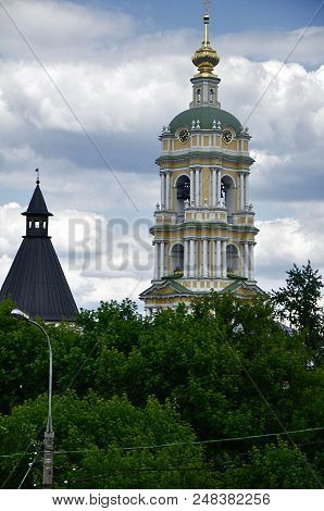 Novospassky Monastery -- Historically Stauropegial Monastery In Moscow For Taganai On Krutitsky Hill