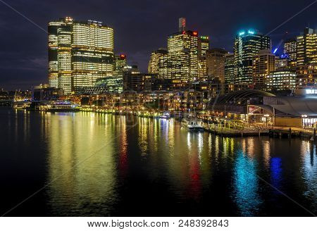 Sydney, Australia - May 22, 2017: View Of Sydney Wharf On Pyrmont Bay At Dusk. Iconic Barangaroo To 