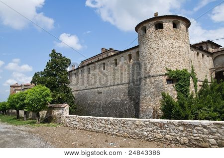 ปราสาท Agazzano Emilia-Romagna อิตาลี