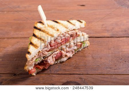 Club Sandwith With Tuna , Tomatoes And Lattuce