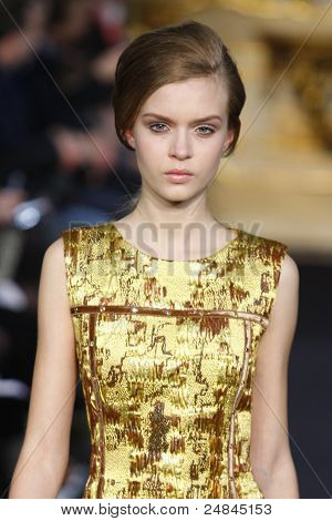 Aquilano Rimondi - pas startowy - kolekcja jesień/zima 2011 - Milan Fashion Week