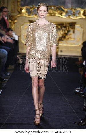 Aquilano Rimondi - pas startowy - kolekcja jesień/zima 2011 - Milan Fashion Week