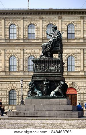 Munich, Germany - June 30: Tourists And Pedestrians On The Max-joseph-square Next To The Bronze Stat