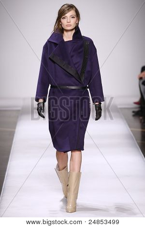Gianfranco Ferre ฤดูใบไม้ร่วง/ฤดูหนาว 2011 คอลเลกชัน - มิลาน