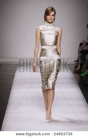 Gianfranco Ferre ฤดูใบไม้ร่วง/ฤดูหนาว 2011 คอลเลกชัน - มิลาน