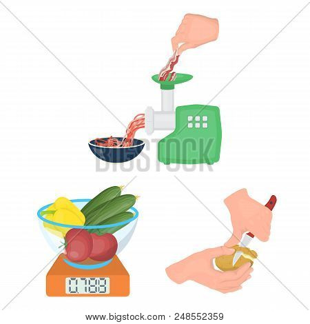 Cooking Food Cartoon Icons In Set Collection For Design. Kitchen, Equipment And Tools Vector Symbol 
