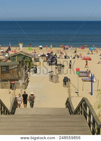 Kijkduin, The Hague, The Netherlands - July 8 2018: Warm Summer Weather In July Brings Out The Crowd