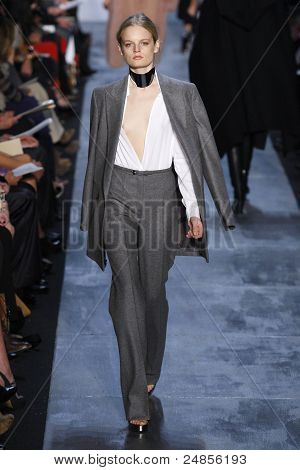 Michael Kors - pista - coleção de Outono/Inverno 2011 - semana de moda de Nova York