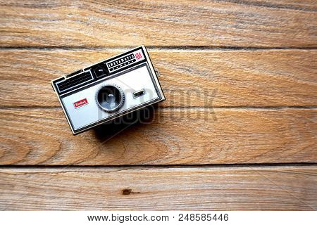 Bangkok, Thailand - April 27, 2017 : Kodak Instamatic 104 Camera On A Wood Table