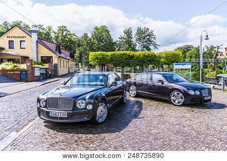 Rathenow Germany August 17, 2014: Bentley Mulsanne And Continental Gt During Test Drive