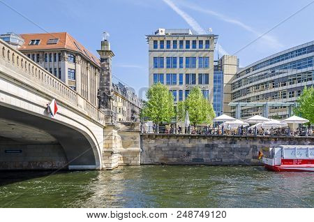 Berlin, Germany - April 22, 2018: Eastern Shore Of The River Spree Spreeufer With The Building Of Th