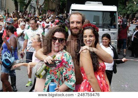 Sao Paulo, Brazil - February 3, 2018: An Unidentified Group Of Happy Brazilian People Celebrating Ca