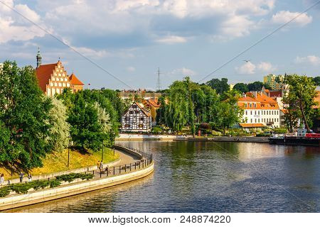 Bydgoszcz, Poland, May 31, 2018: Architecture Of Bydgoszcz City At Brda River In Poland, Poland