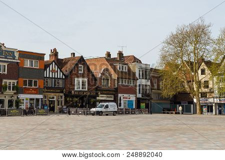 Salisbury, Uk - 04 May, 2014. View Of The Old City Of Salisbury. City And Civil Parish In Great Brit