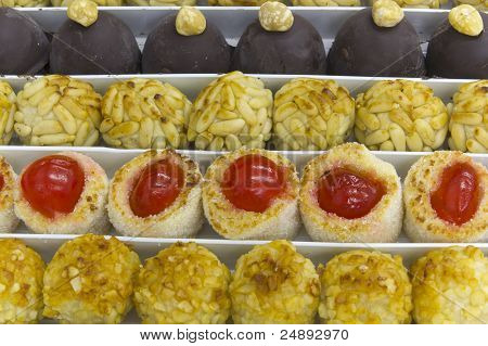 Panellets